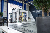 An eagerly awaited new arrival: At the beginning of March, a further training machine was added to the Schubert Training Centre.. (Image: Gerhart Schubert GmbH)