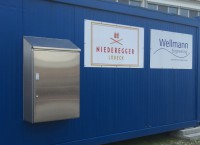 Receiving containers installed by Wellmann
Engineering at confectionery manufacturer Niederegger. (Images: Wellmann)


